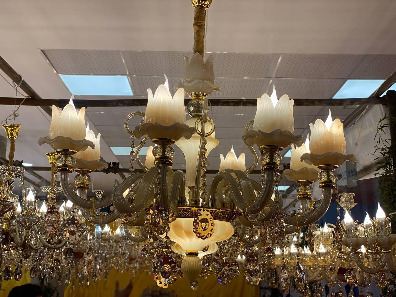 عکس لوستر لاله زار