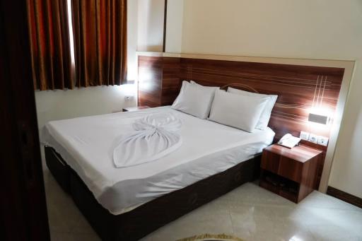 زائرسرای شمیم هشت بهشت