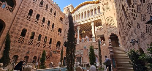 شربت خانه و کافه یوتاب