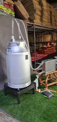 عکس انبار جمشید احمدی