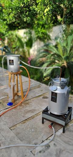 عکس انبار جمشید احمدی