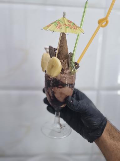 عکس آبمیوه و بستنی پاپانوئل