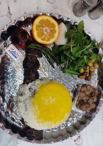 عکس رستوران میرزا کوچک خان