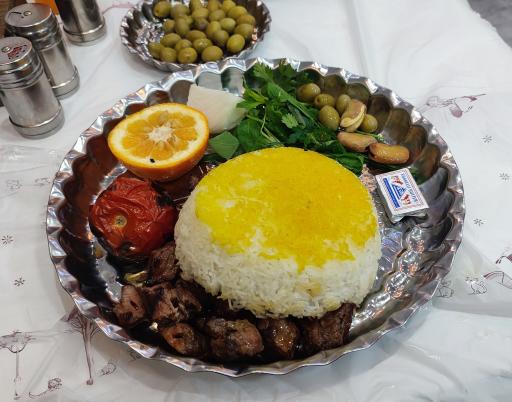 عکس رستوران میرزا کوچک خان