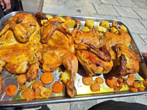 عکس مهمانسرا و سالن پرواز