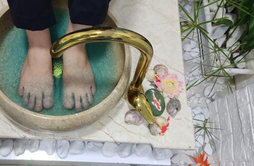 مرکز ماساژ و اسپا کهرُبا