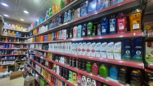 عکس فروشگاه یاران دریان شعبه لوکس گیشا