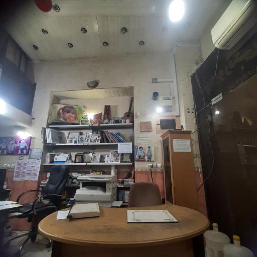 عکس استودیو عکاسی متروپل