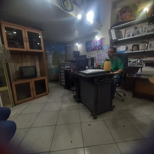 عکس استودیو عکاسی متروپل