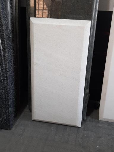 سنگ مزار نوید