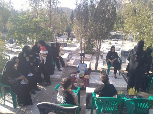 عکس مزار مرحوم حاج محمد ایران منش