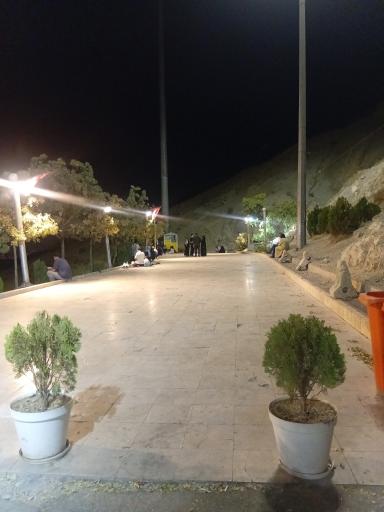عکس کهف الشهدا