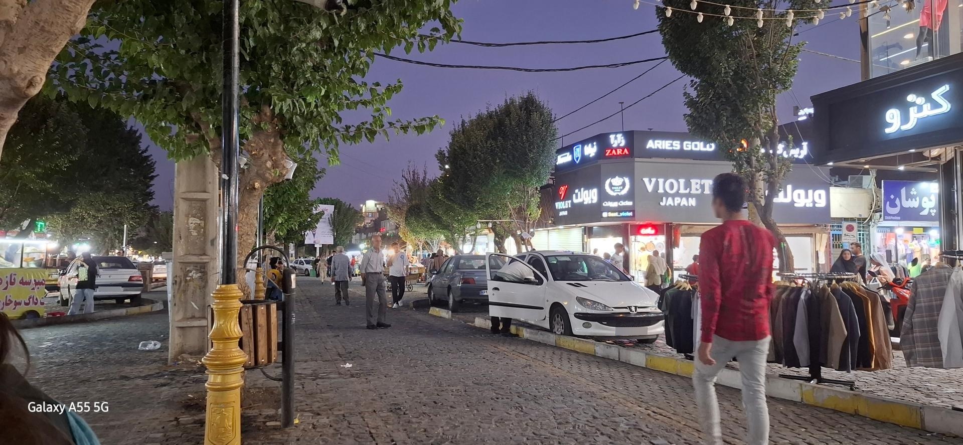 عکس مرکز خرید باغ فیض