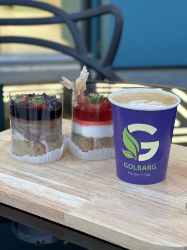 عکس کافه قنادی گلبرگ