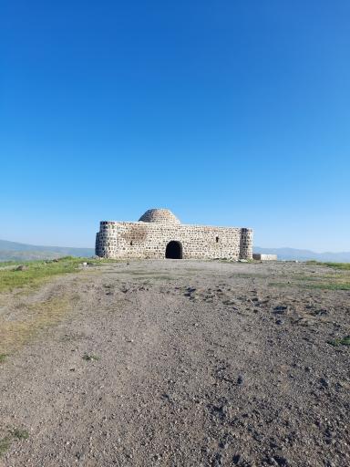 عکس کاروانسرای شاه عباسی مخروبه