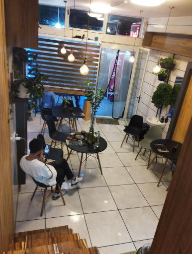 عکس کافی شاپ آرامش