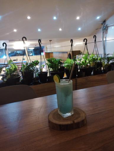 عکس کافی شاپ آرامش