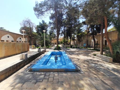 عکس مقبره بی بی مریم بختیاری