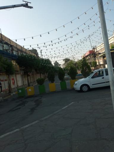 عکس مرکز خرید باغ فیض