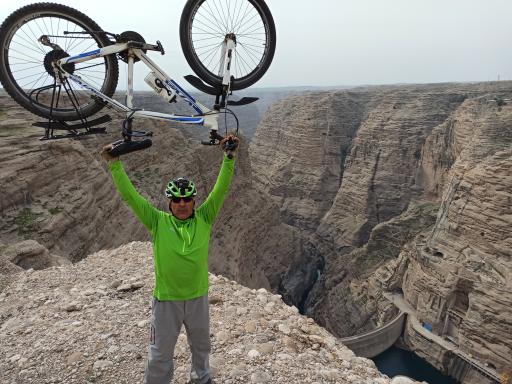 عکس آبشار زرد لیمه