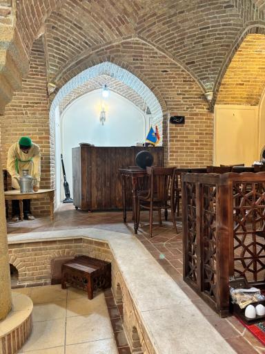 عکس رستوران و موزه مردم شناسی حمام قلعه
