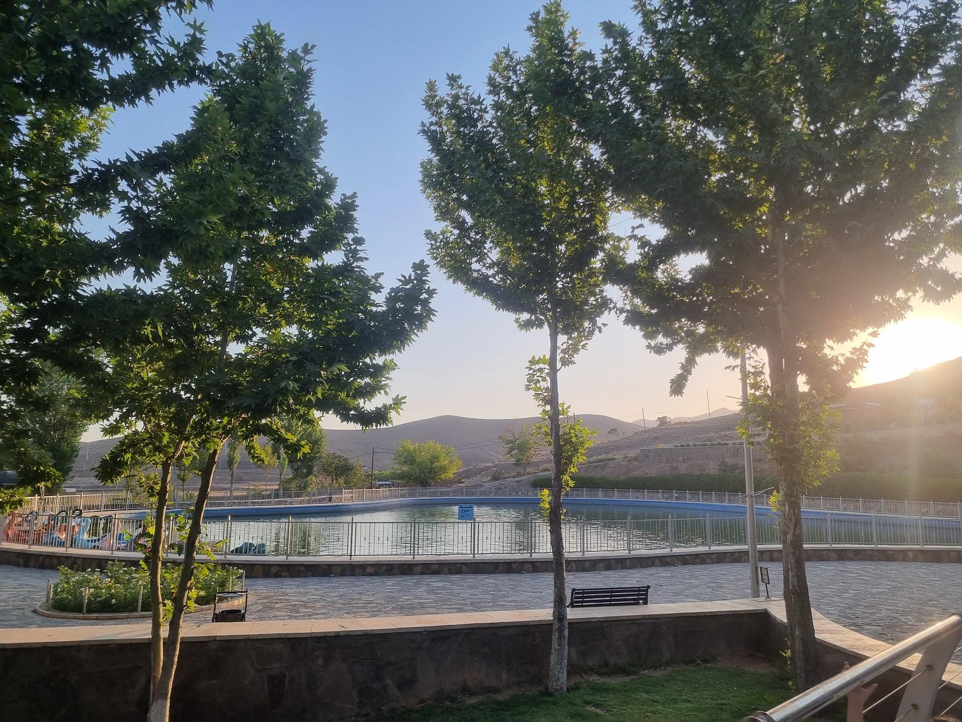 عکس دریاچه بوستان سرچشمه