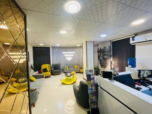 عکس کلینیک دکتر روح اللهی (پوست، لیزر،دنداپزشکی)