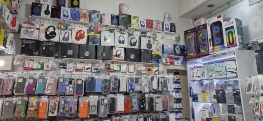 عکس فروشگاه موبایل و لوازم جانبی موباتل