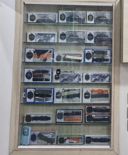 عکس فروشگاه موبایل و لوازم جانبی موباتل