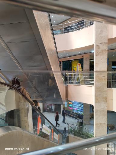 عکس مجتمع تجاری پارس