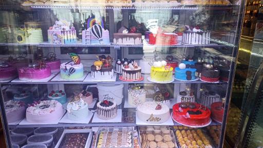 عکس شیرینی فروشی سپاهان