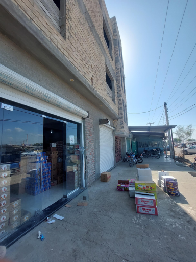 عکس فروشگاه مواد غذایی دانیال باد پران