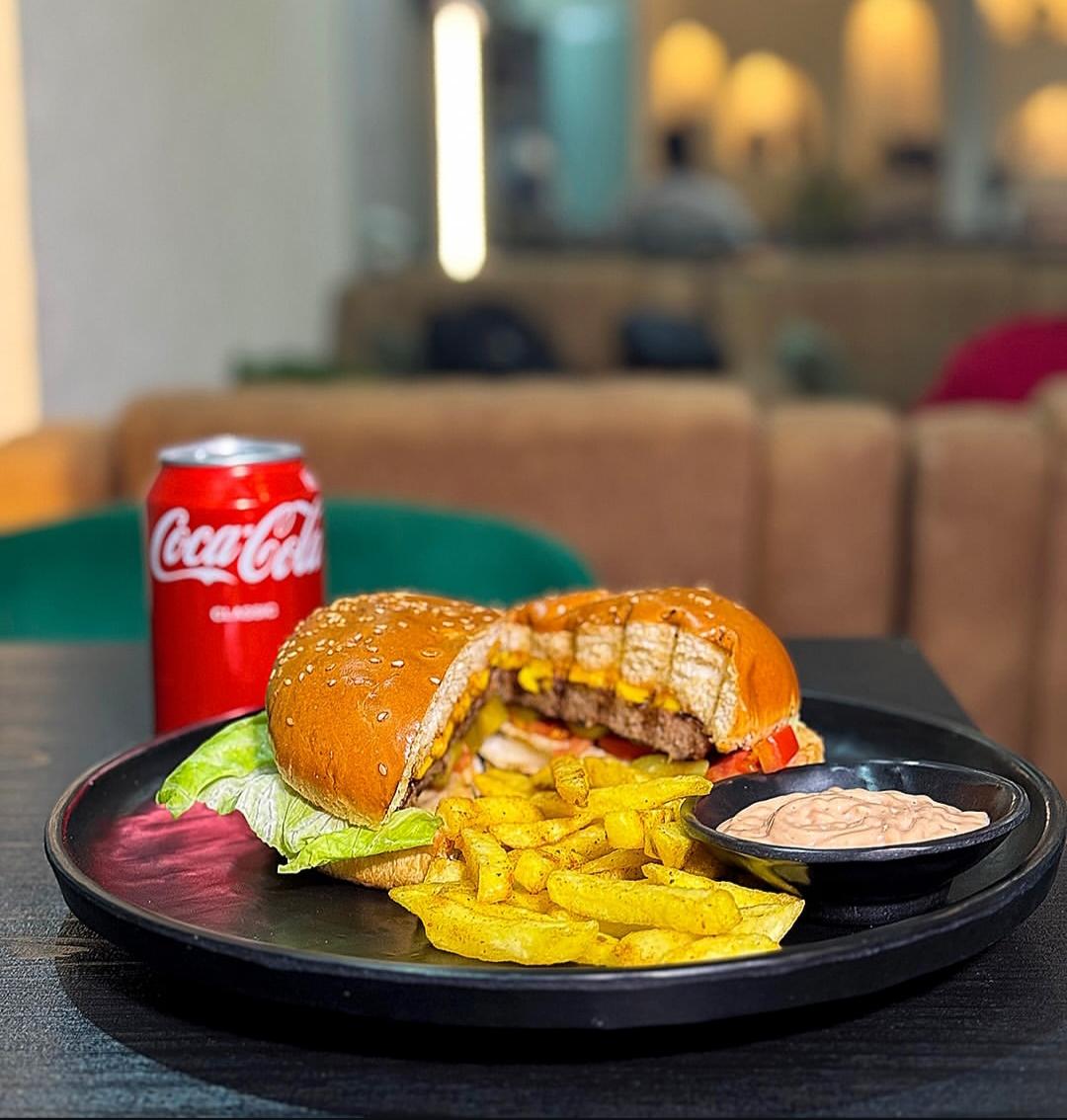 عکس کافه دلنا