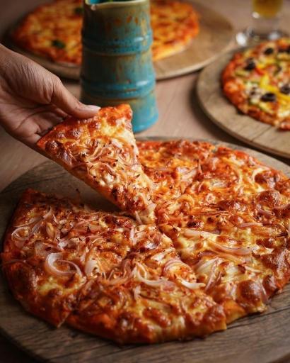 عکس پیتزا زاور شعبه ۲