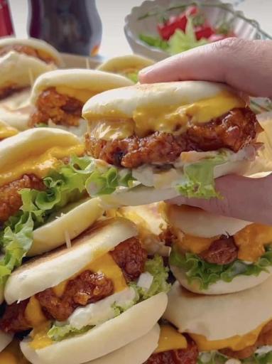 عکس پیتزا زاور شعبه ۲