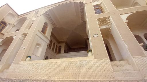 عکس خانه تاریخی آقازاده