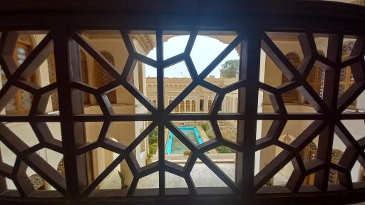 عکس خانه تاریخی آقازاده