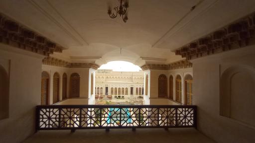 عکس خانه تاریخی آقازاده