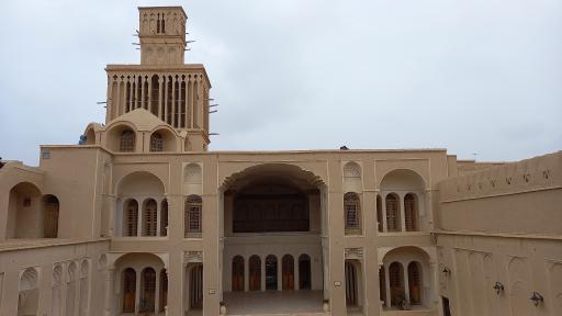 عکس خانه تاریخی آقازاده
