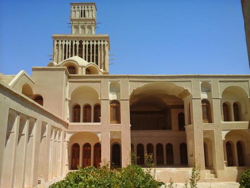 عکس خانه تاریخی آقازاده