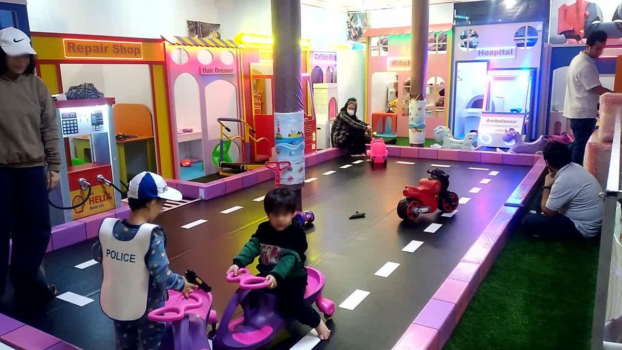 عکس خانه بازی توییتی