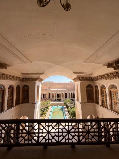 عکس خانه تاریخی آقازاده