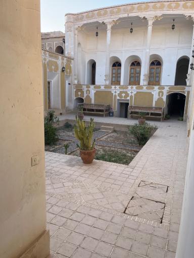 عکس خانه تاریخی آقازاده