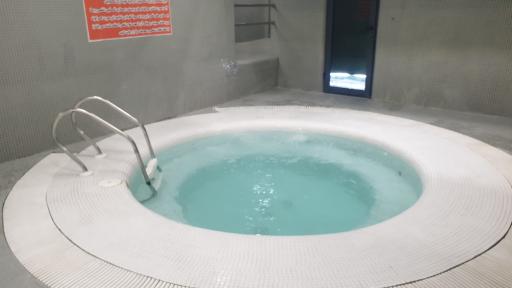 عکس استخر ایران زمین 