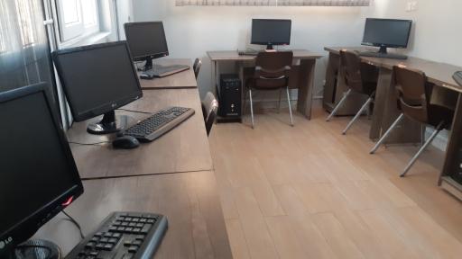 عکس آموزشگاه کامپیوتر اساطیر 1