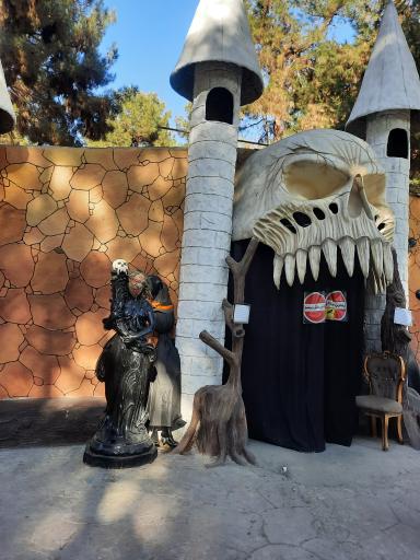 عکس کلبه وحشت 