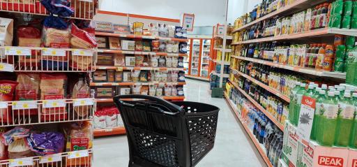 عکس فروشگاه اتکا استاد فرشچیان