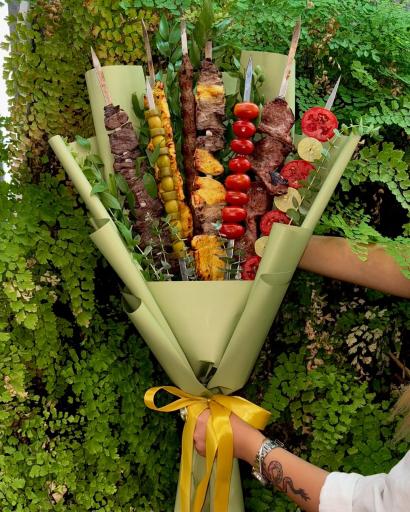 عکس تهیه غذا شاهانه