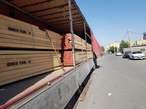 عکس چوب فروشی خزان