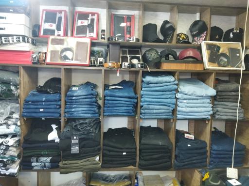 عکس پوشاک یک